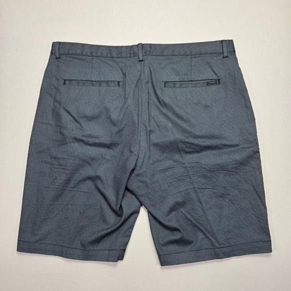 Calvin Klein Golf Shorts‎ Flat Front Modern Fit Gray Men's Size 38 - Picture 2 of 9